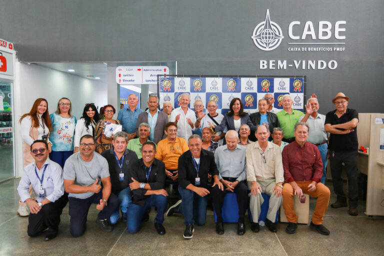 1ª Turma da PM (CFSD 67) é homenageada pela CABE