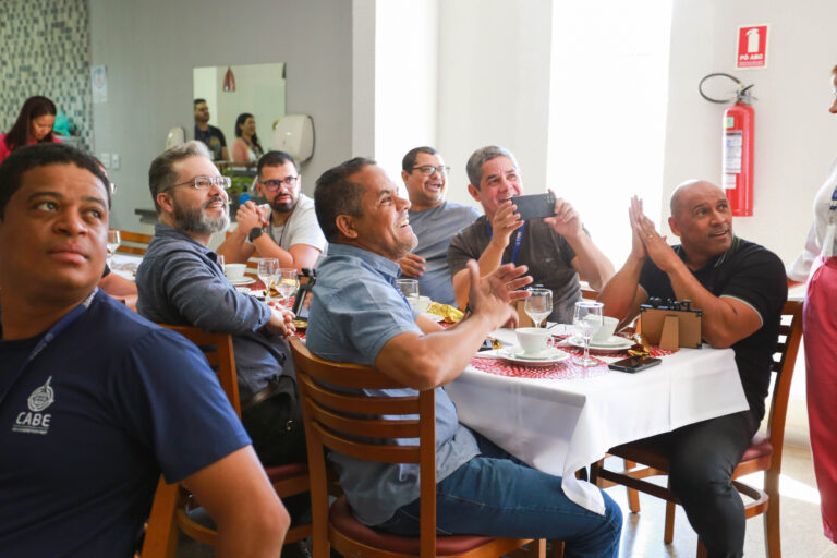 CABE promove evento em homenagem ao Dia dos Pais para os colaboradores