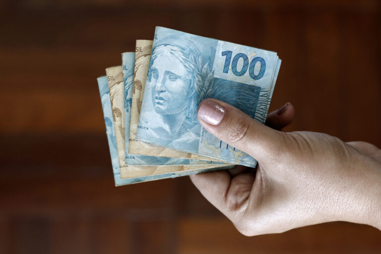 Dívida de IPTU, IPVA, ITBI, ITCD e TLP? Boa notícia! Refis 2023 é sancionado.