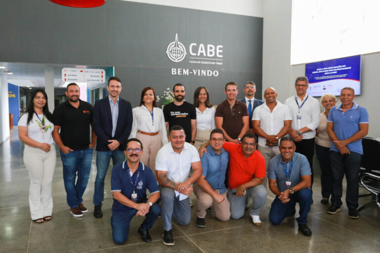 Deputado Distrital Thiago Manzoni visita a CABE e se impressiona com os serviços oferecidos