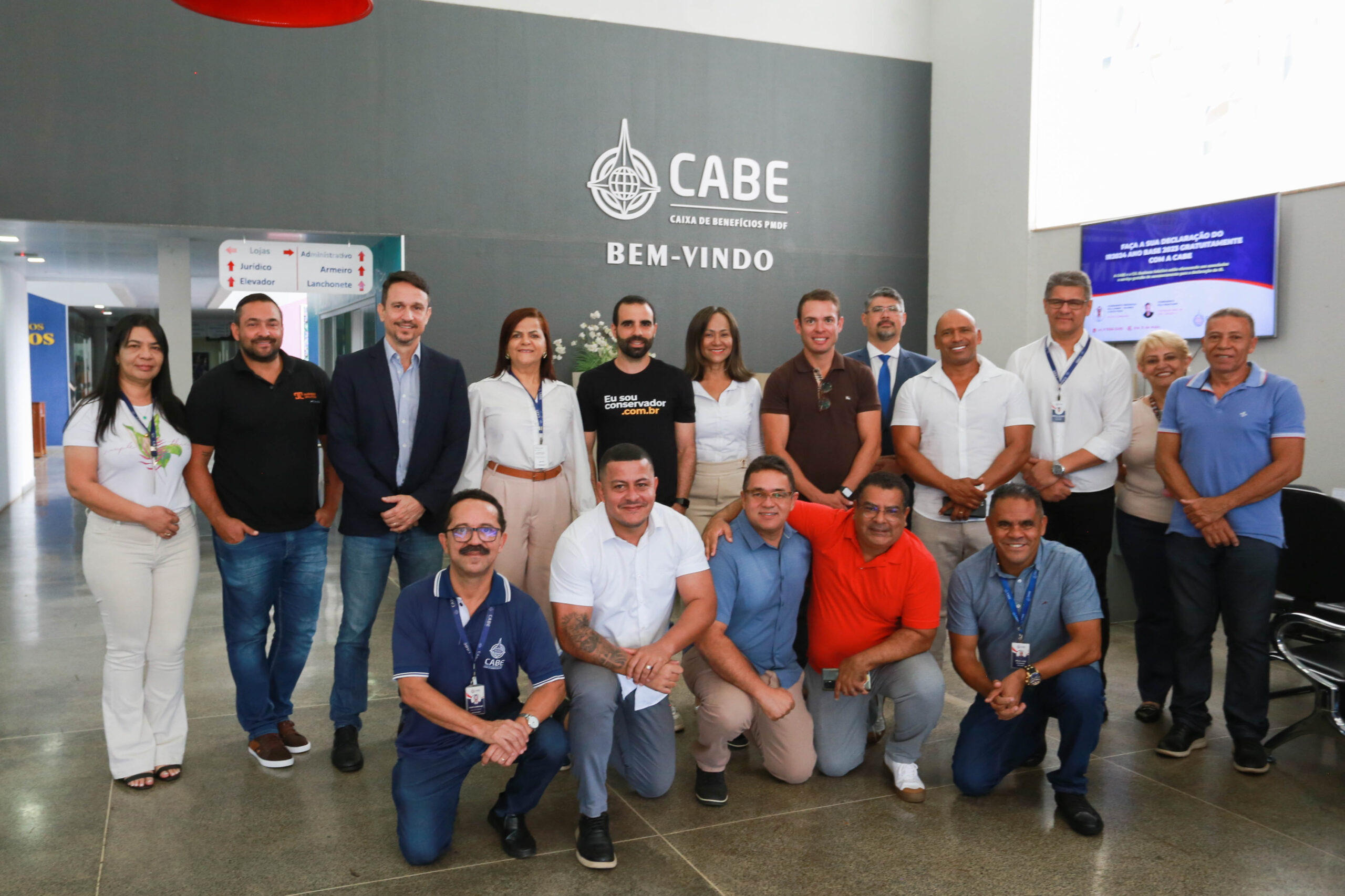 Deputado Distrital Thiago Manzoni visita a CABE e se impressiona com os serviços oferecidos