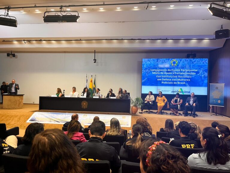 O Lançamento da Frente Parlamentar Mista de Apoio e Fortalecimento das Instituições Nacionais em Defesa das Mulheres Policiais do Brasil