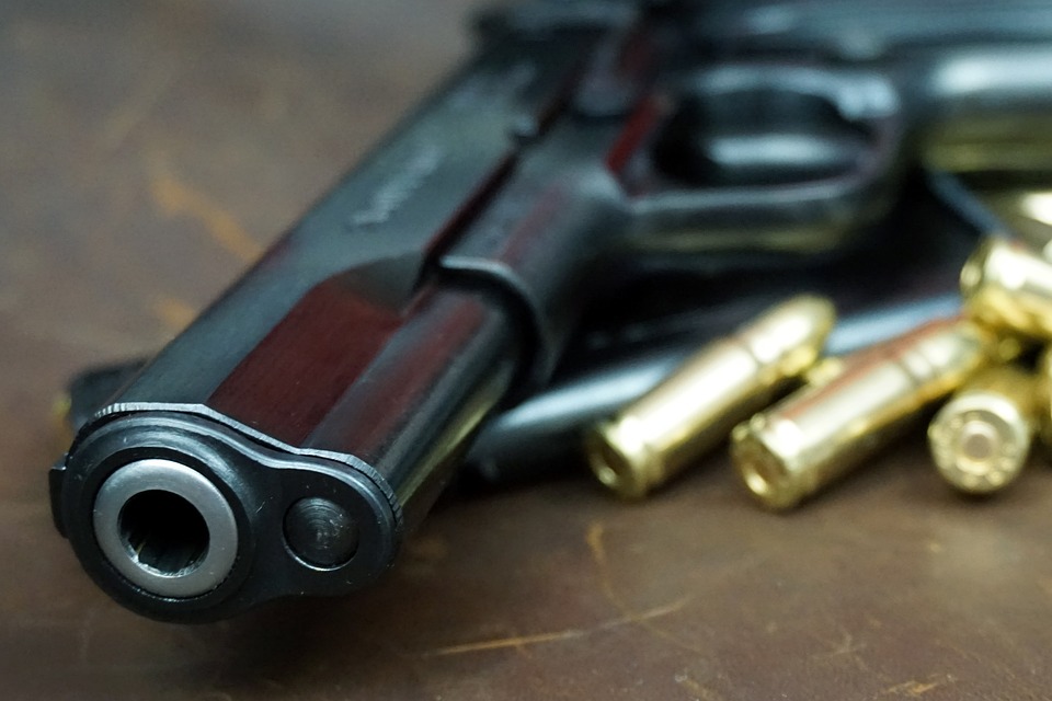 Exército aumenta limite de armas para policiais militares e bombeiros