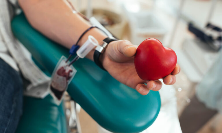 Hoje é celebrado o Dia Mundial do Doador de Sangue