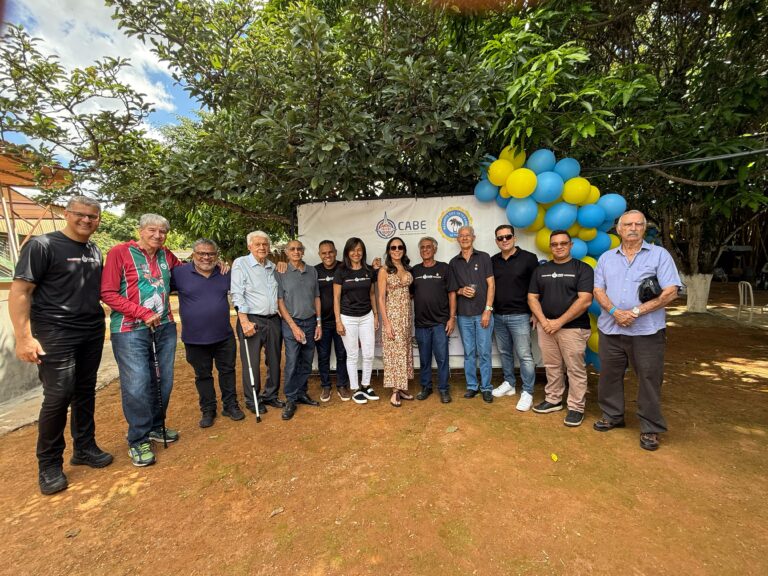 Recanto dos Veteranos é inaugurado com louvor