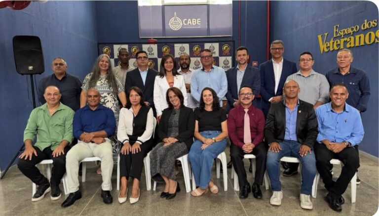 Novos diretores são empossados